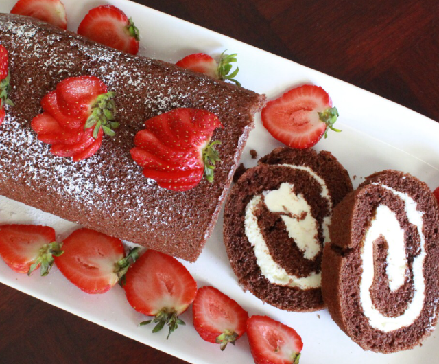 Eggless Chocolate Swiss Roll